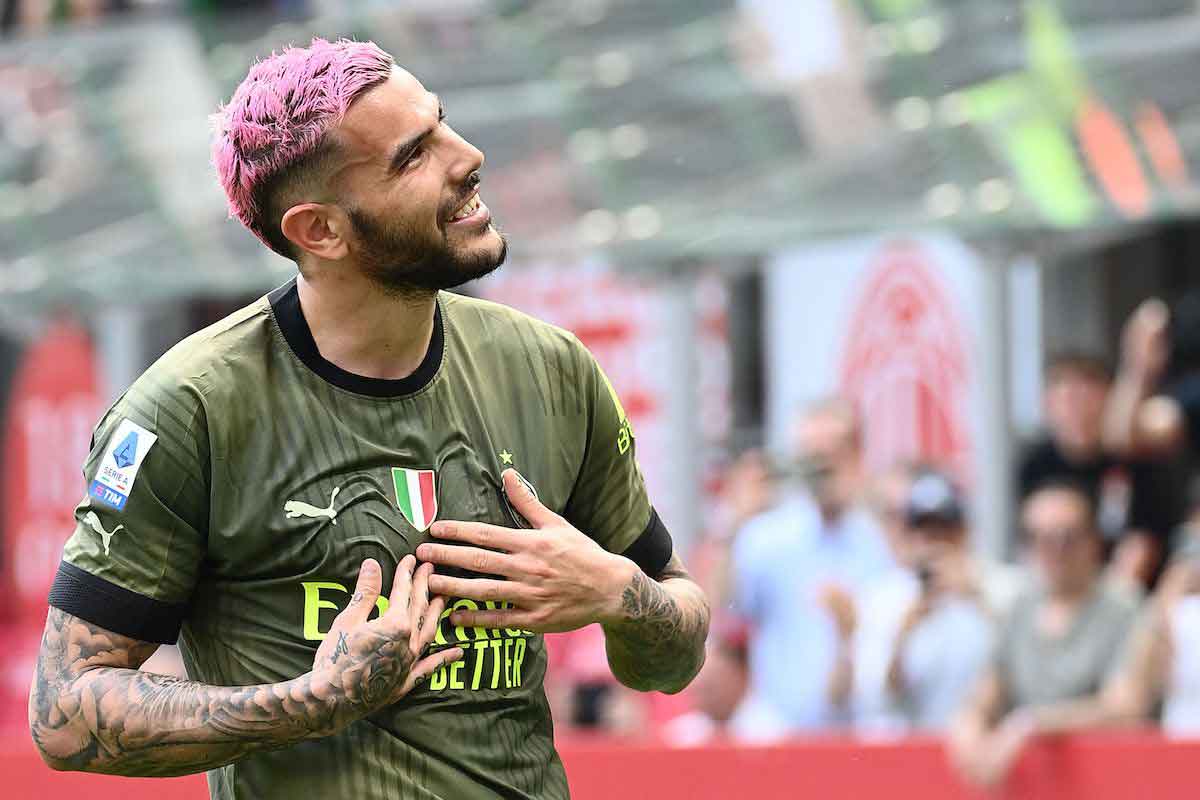 لا ریپوبلیکا: پس از اخراج مالدینی حالا تئو هرناندز، لیائو و منیان به ترک میلان فکر می کنند - جری کاردیناله امروز به میلانلو نیامد و حتی با ابراهیموویچ هم خداحافظی نکرد