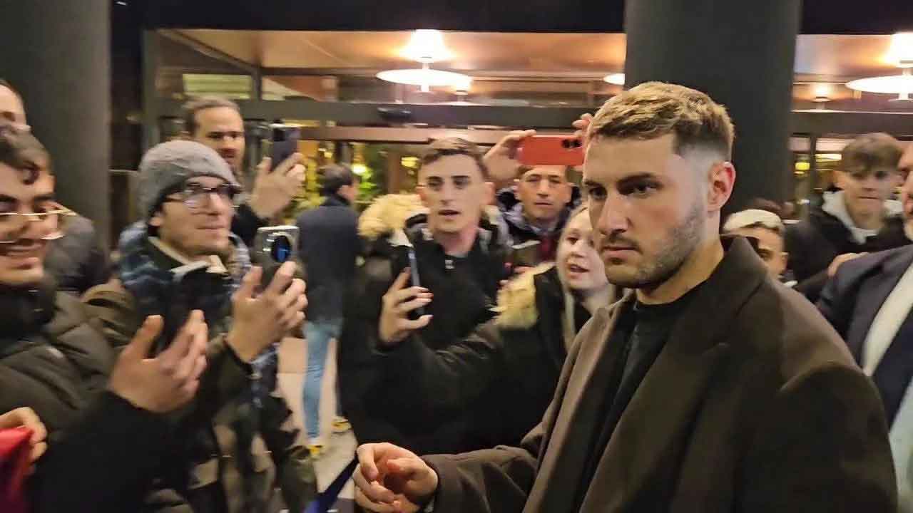 اولین روز سانتی خیمنز در میلان به روایت تصویر / "من اومدم"